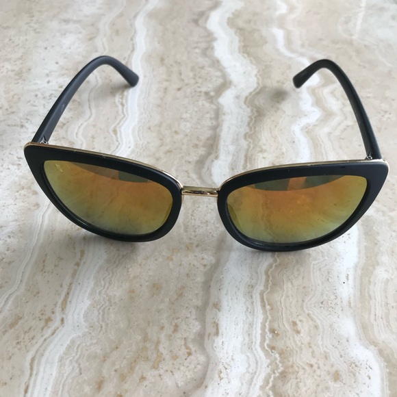 Accessories - PRETTY BLACK WITH GOLD TONE TRIM SUNGLASSES